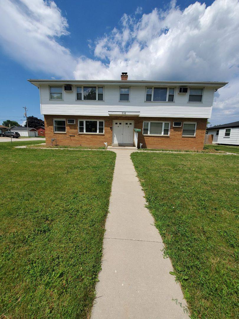 Apartment for rent at 516 Blake Ave, South Milwaukee, WI 53172