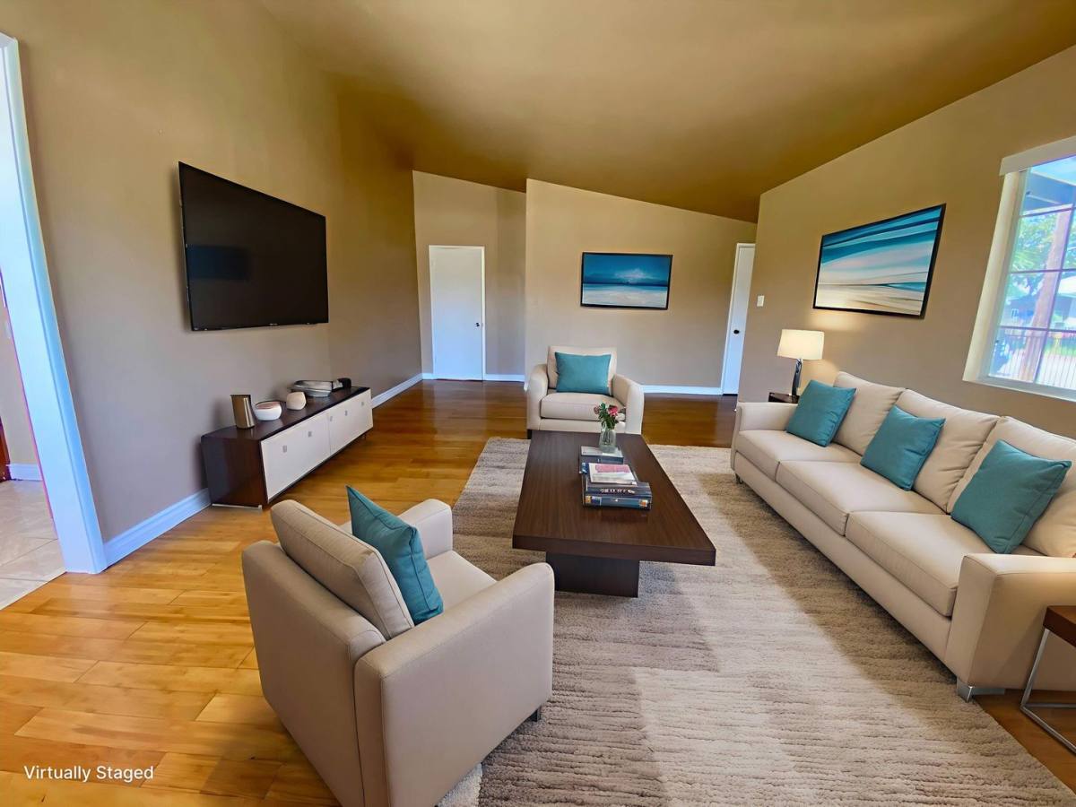 Townhouse for rent at 536 Willow Ave, La Puente, CA 91746
