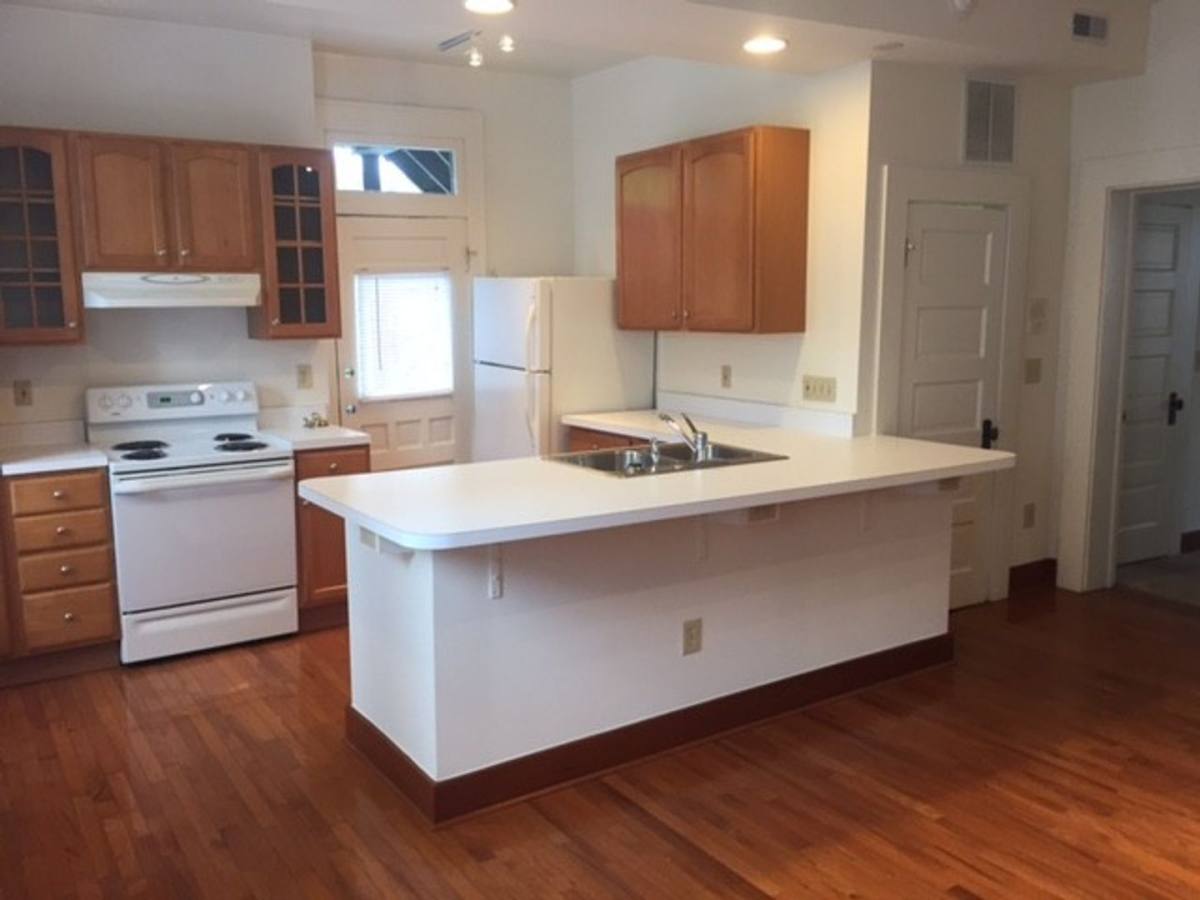 Apartment for rent at 226 Buttles Ave, Columbus, OH 43215