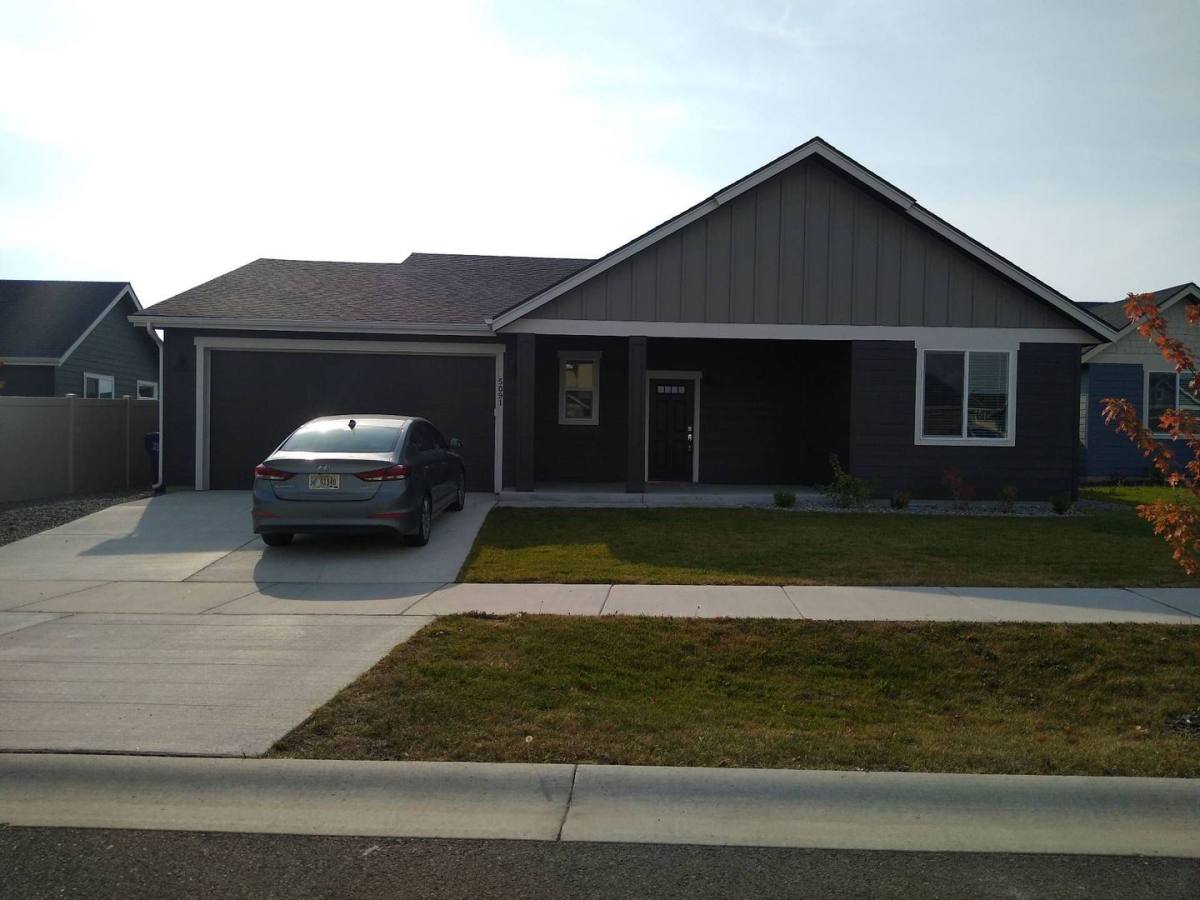 House for rent at 5091 W Mangowood Court, Post Falls, ID 83854