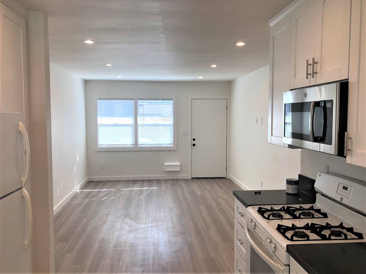 Apartment for rent at 2101-2107 Reed Ave, San Diego, CA 92109