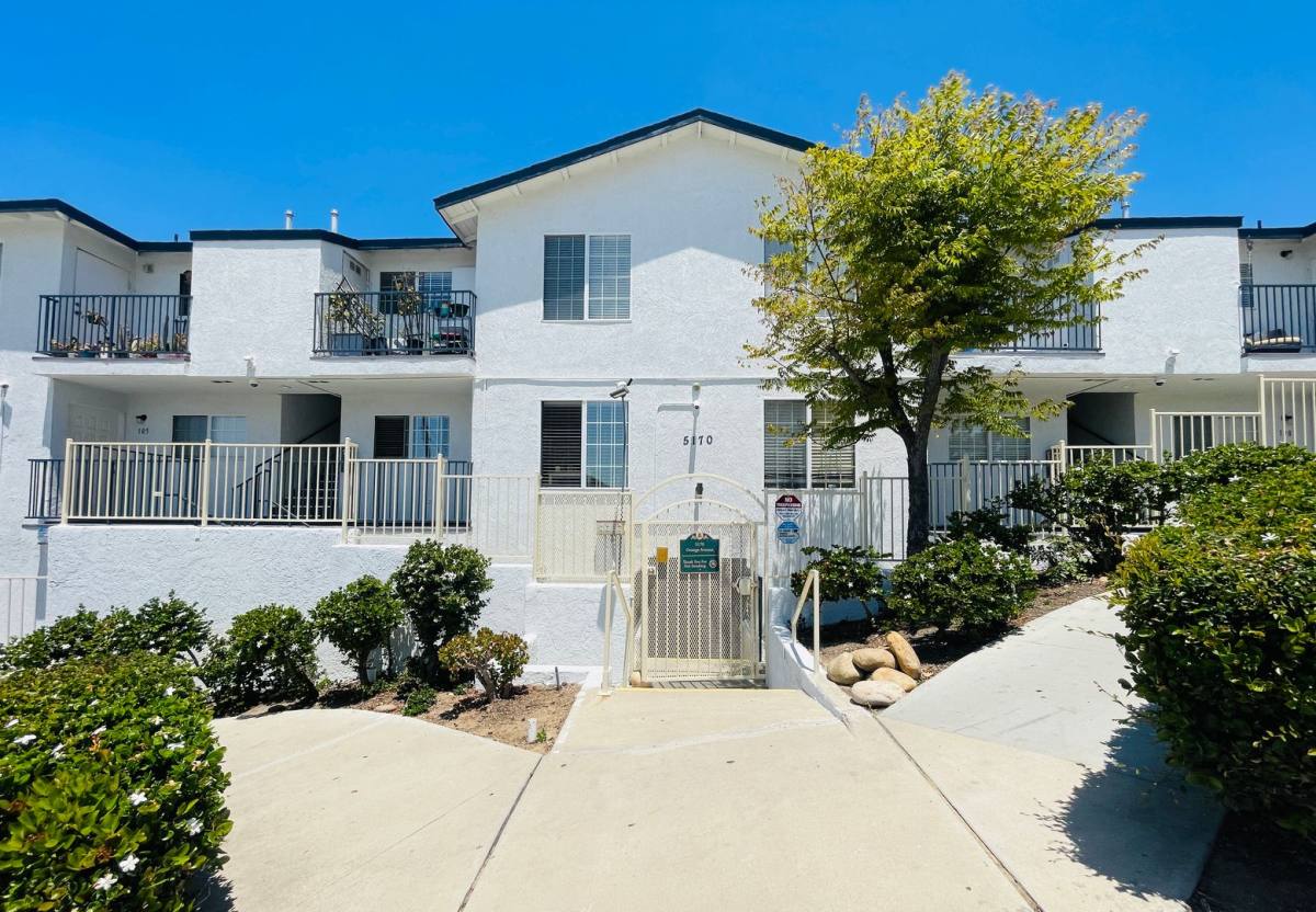 Apartment for rent at 5170 Orange Ave, San Diego, CA 92115