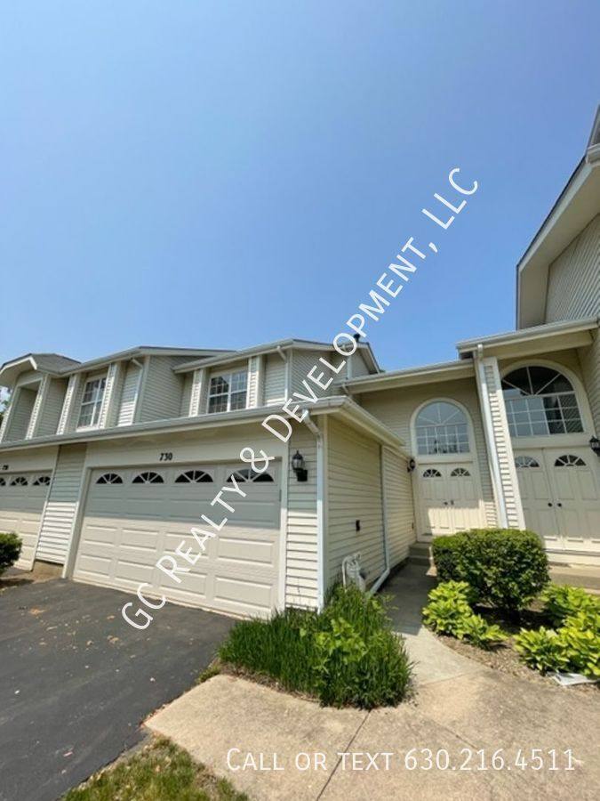 Townhouse for rent at 730 Sturnbridge Lane, Schaumburg, IL 60173