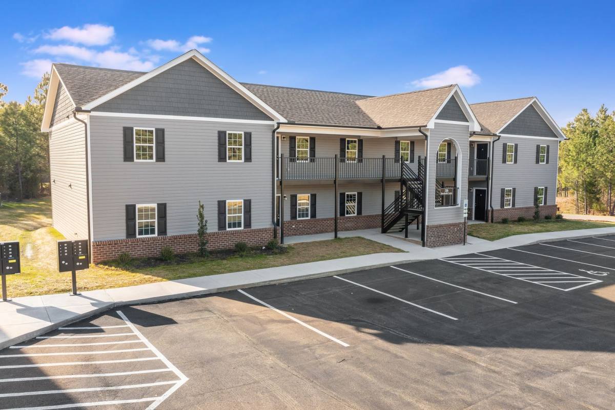 Apartment for rent at 122 Brookside Lane, South Hill, VA 23970