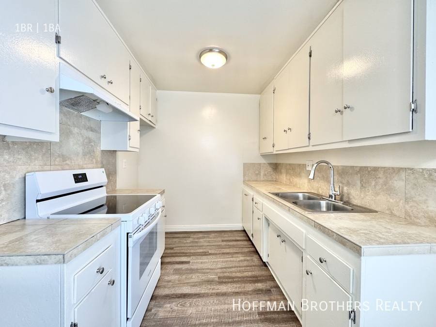 Apartment for rent at 6729 Cleon Ave #26, North Hollywood, CA 91606