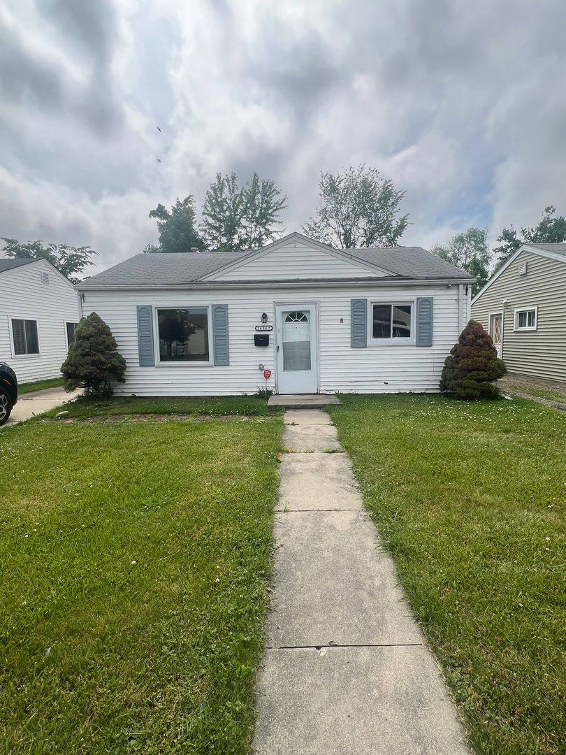 House for rent at 28367 Waverly St, Roseville, MI 48066