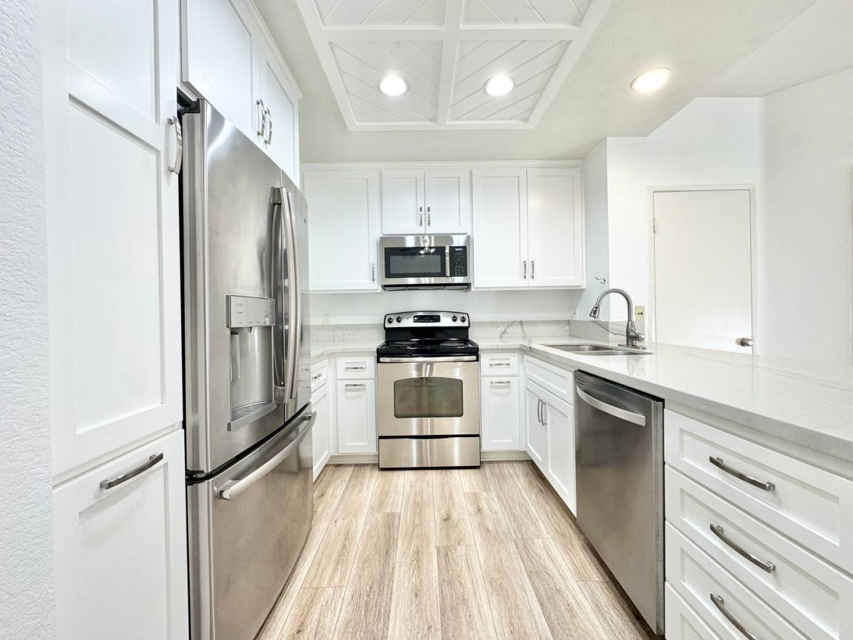 Condo for rent at 205 Gallery Way, Tustin, CA 92782