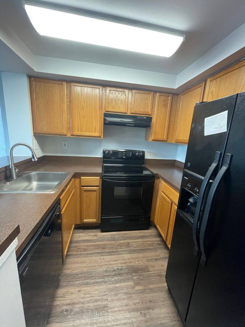 Apartment for rent at 708 Executive Center Dr, West Palm Beach, FL 33401