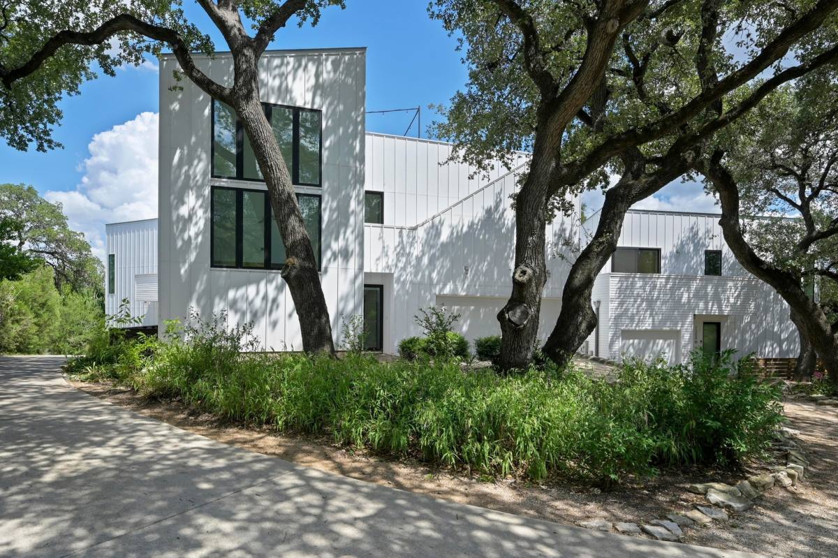 House for rent at 1208 Woodland Ave #A, Austin, TX 78704