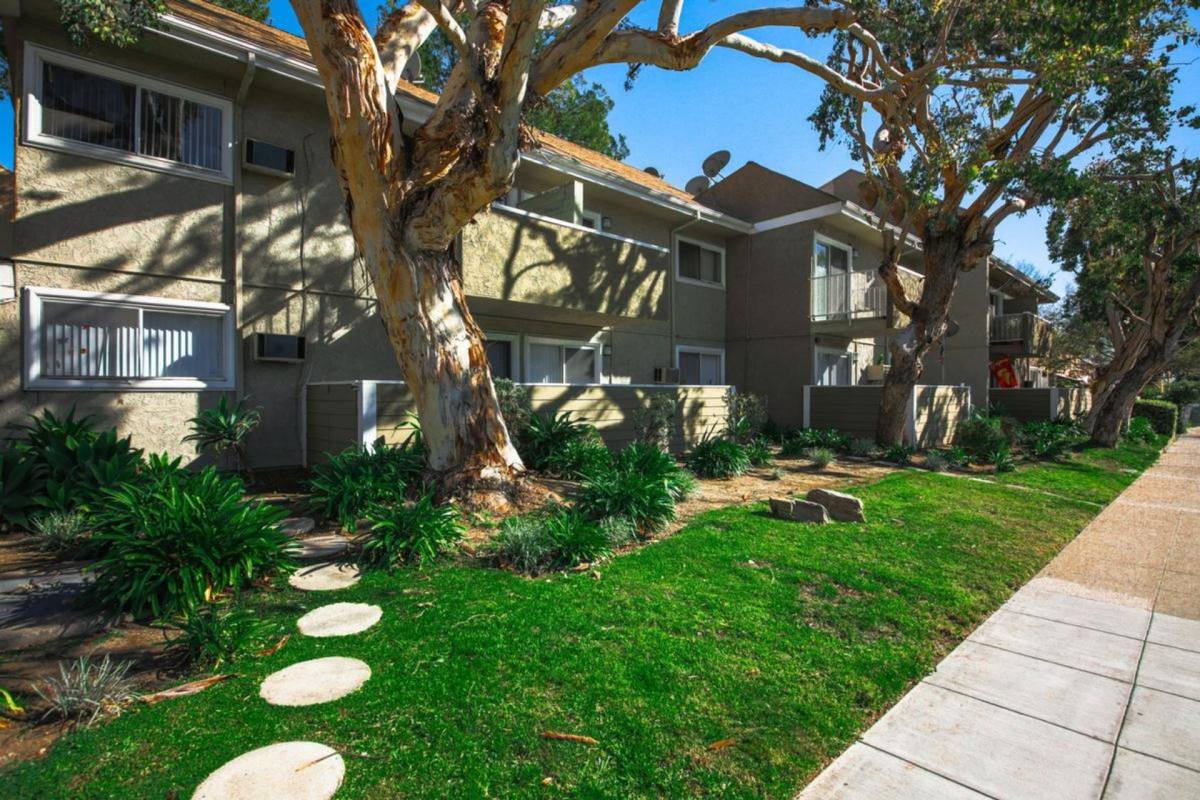 Apartment for rent at 1324 S Alta Vista Ave, Monrovia, CA 91016