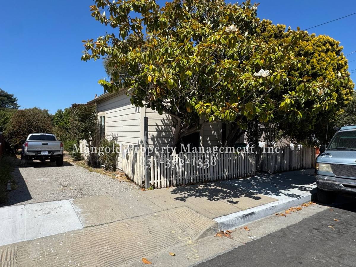 House for rent at 450 Jackson St, Monterey, CA 93940