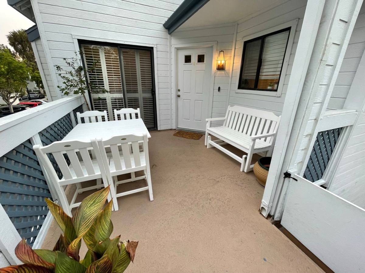 Condo for rent at 611 Springbrook N, Irvine, CA 92614