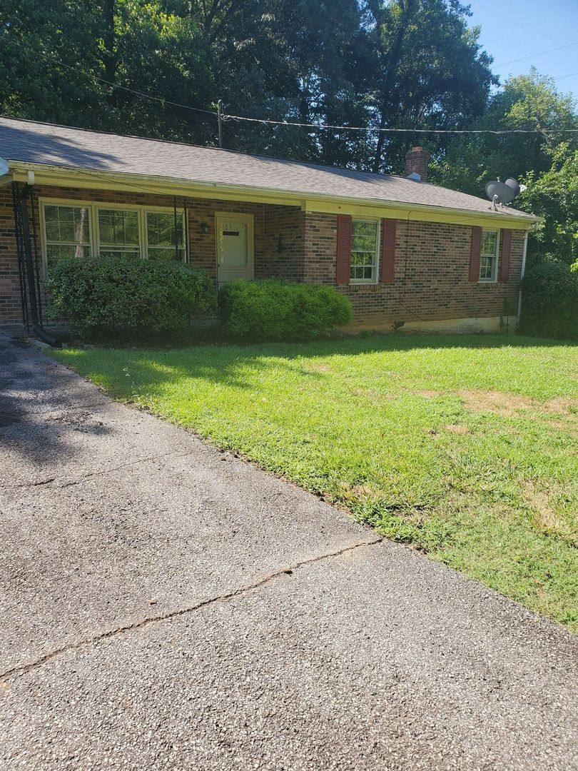 House for rent at 109 Woodhaven Dr, Danville, VA 24540