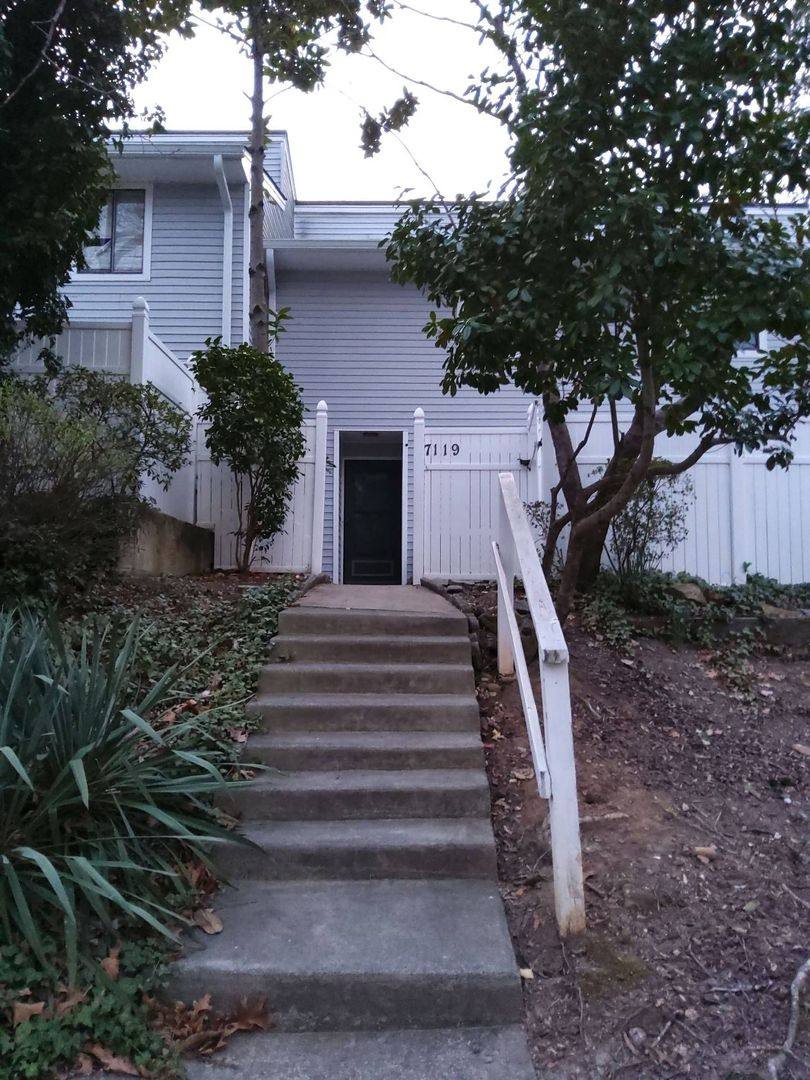 Townhouse for rent at 7119 Sandy Creek Dr, Raleigh, NC 27615