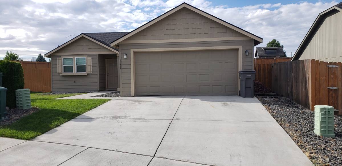 House for rent at 9378 W 5th Place, Kennewick, WA 99336