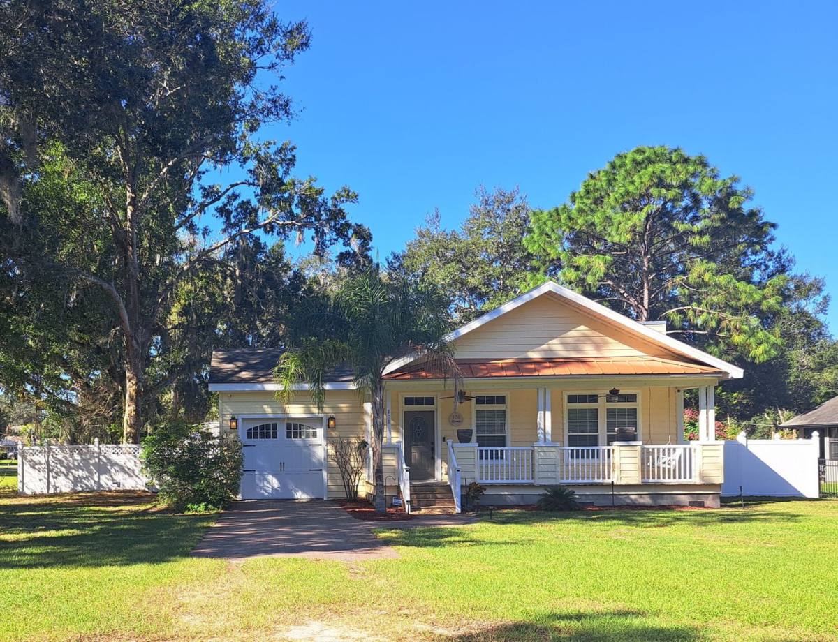House for rent at 101 N Daniels St, Oakland, FL 34760