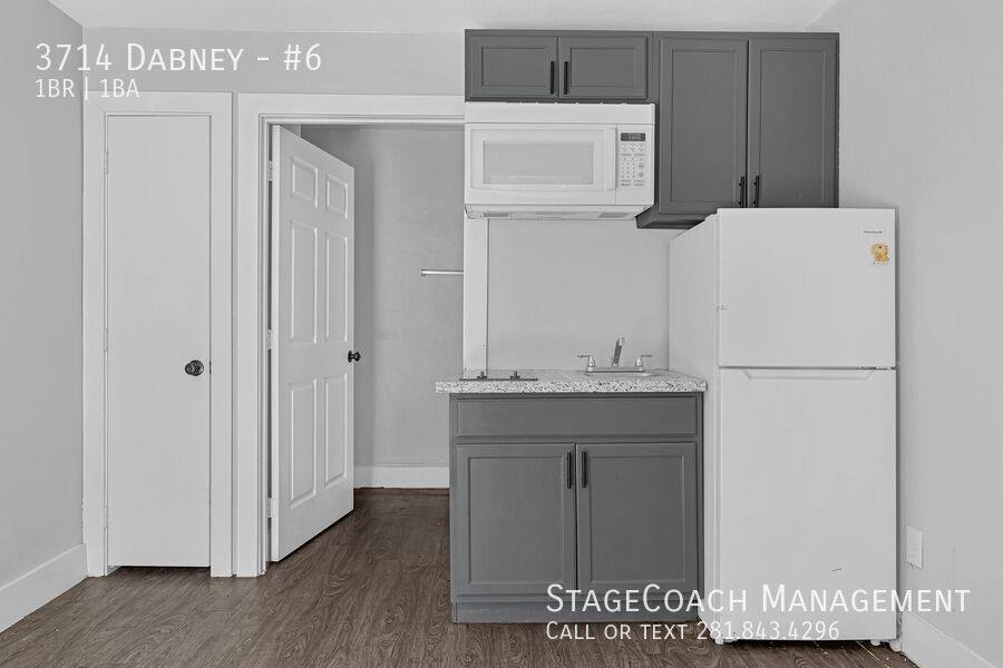 Apartment for rent at 3714 Dabney #6, Houston, TX 77026
