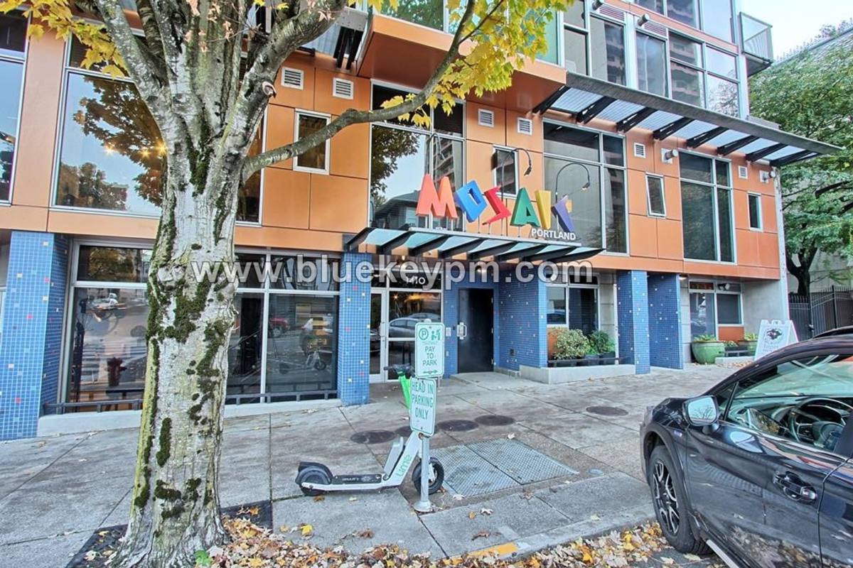 Condo for rent at 1410 SW 11th Ave, Portland, OR 97201