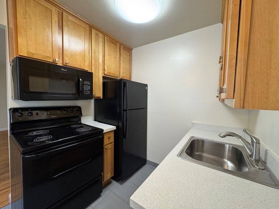 Apartment for rent at 149 Montecito Ave #102, Oakland, CA 94610