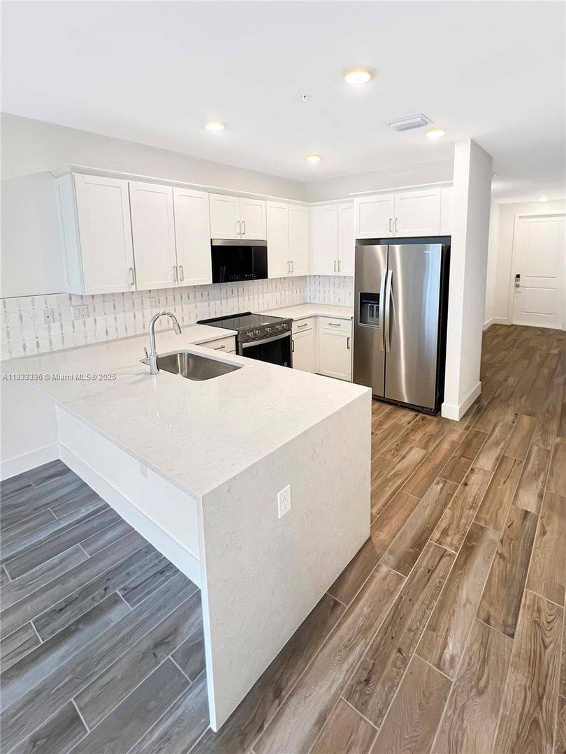 Townhouse for rent at 145 170th Ave, Hollywood, FL 33027