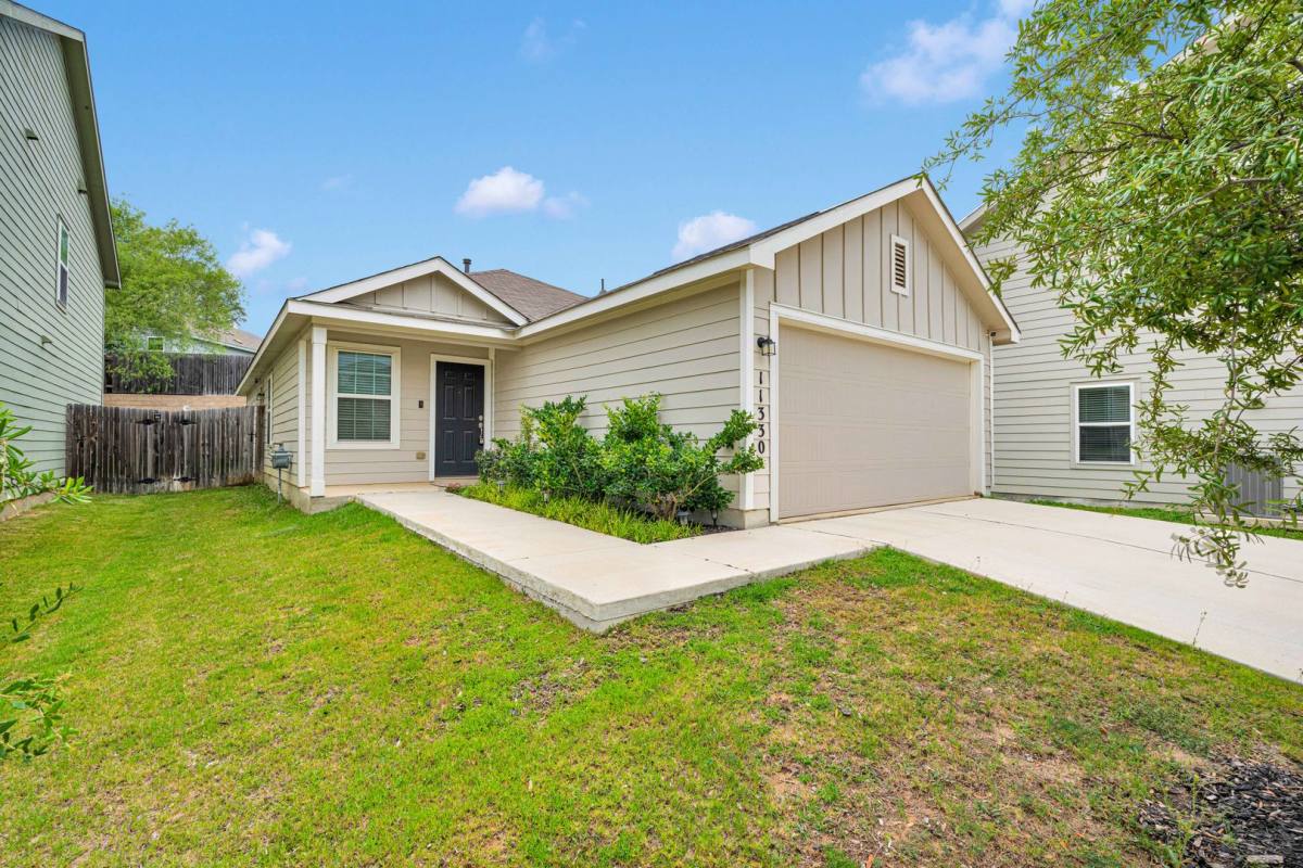 House for rent at 11330 Babcock Bend, San Antonio, TX 78249