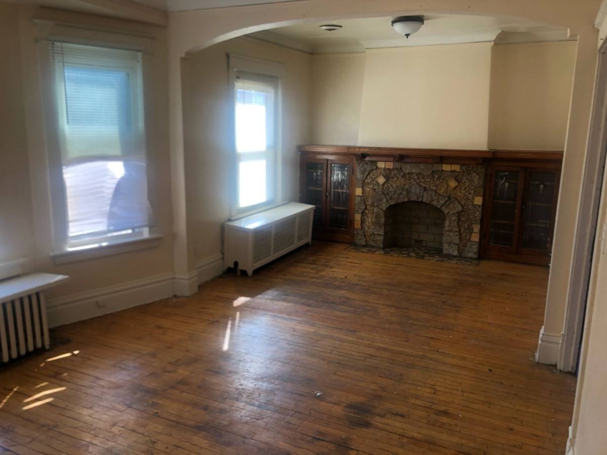 Apartment for rent at 1836-38 W Becher, Milwaukee, WI 53215