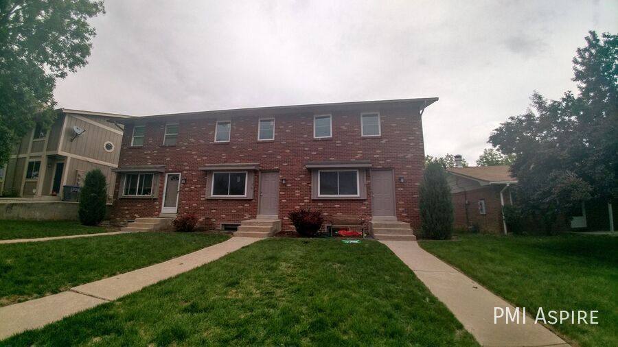 Townhouse for rent at 1720 Cambridge #3, Longmont, CO 80501