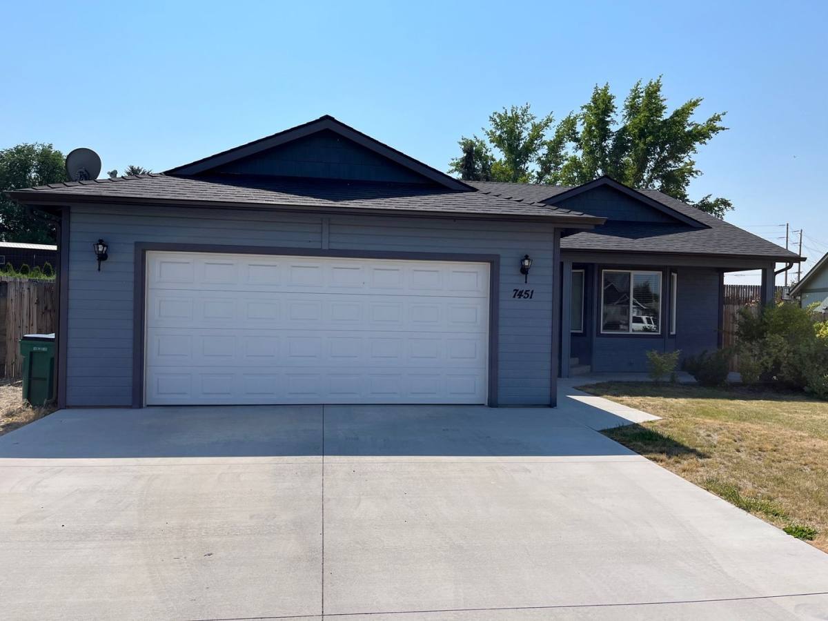 House for rent at 7451 Golden Trail, Klamath Falls, OR 97603