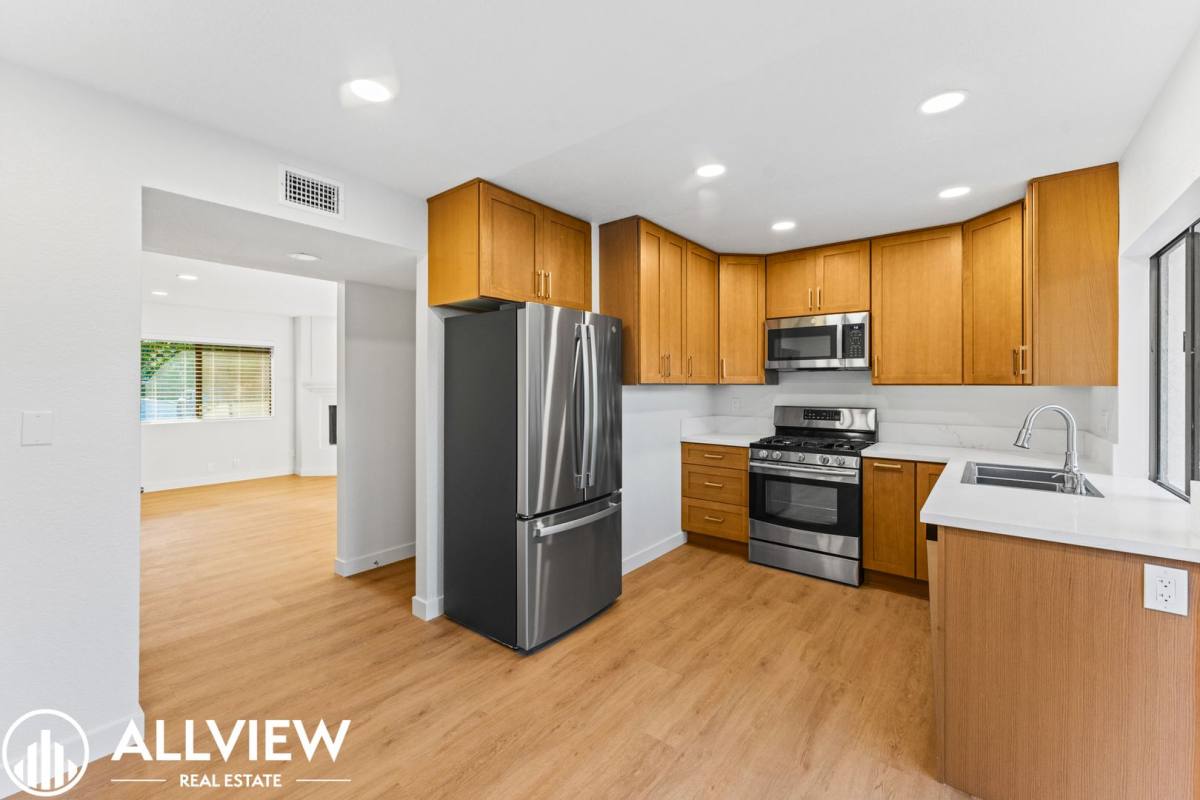 Apartment for rent at 2446 Elden Ave, Costa Mesa, CA 92627