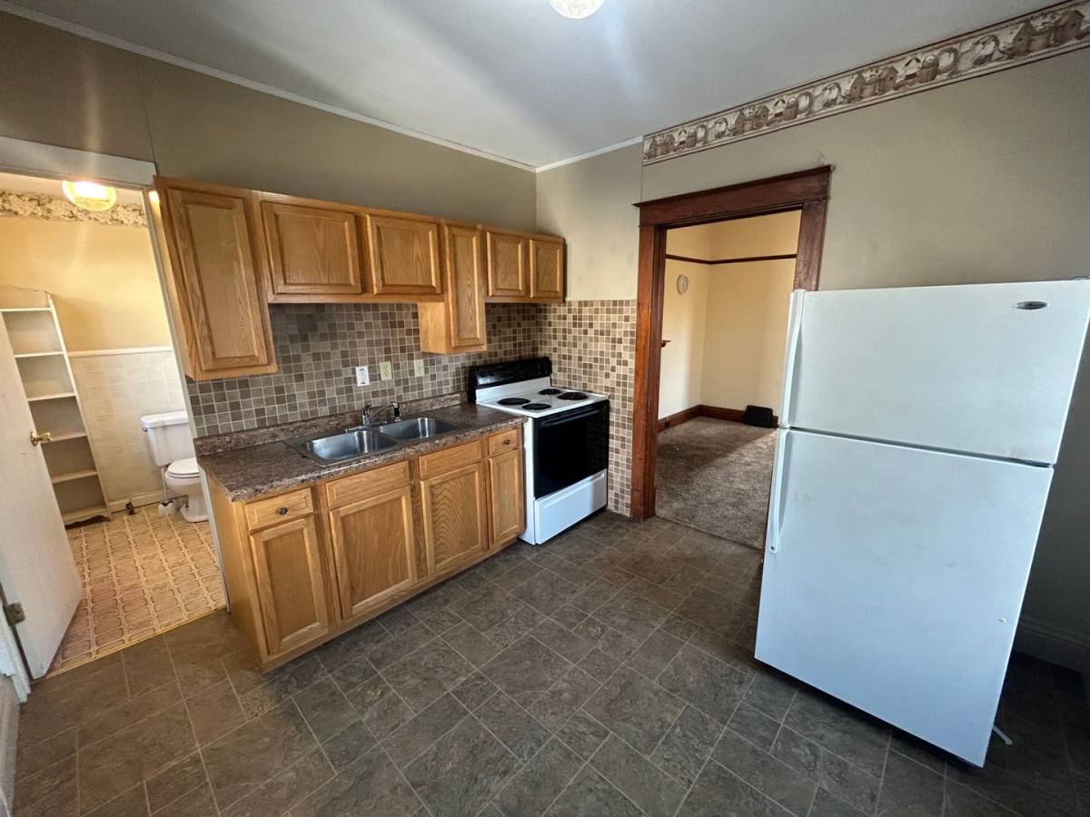Apartment for rent at 703 Prospect Ave, Wausau, WI 54403