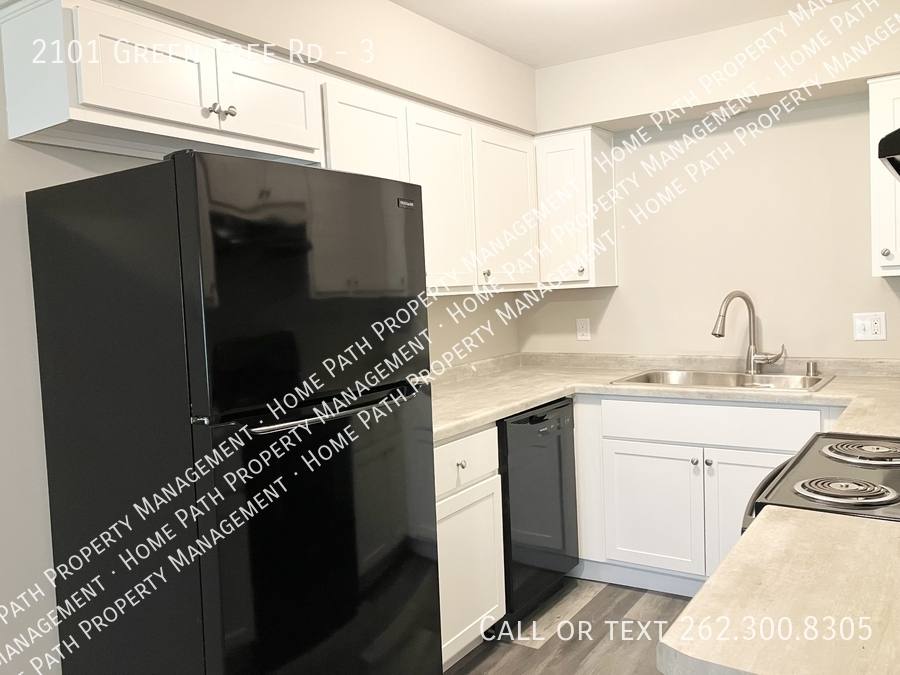 Apartment for rent at 2101 Green Tree Rd #3, West Bend, WI 53090