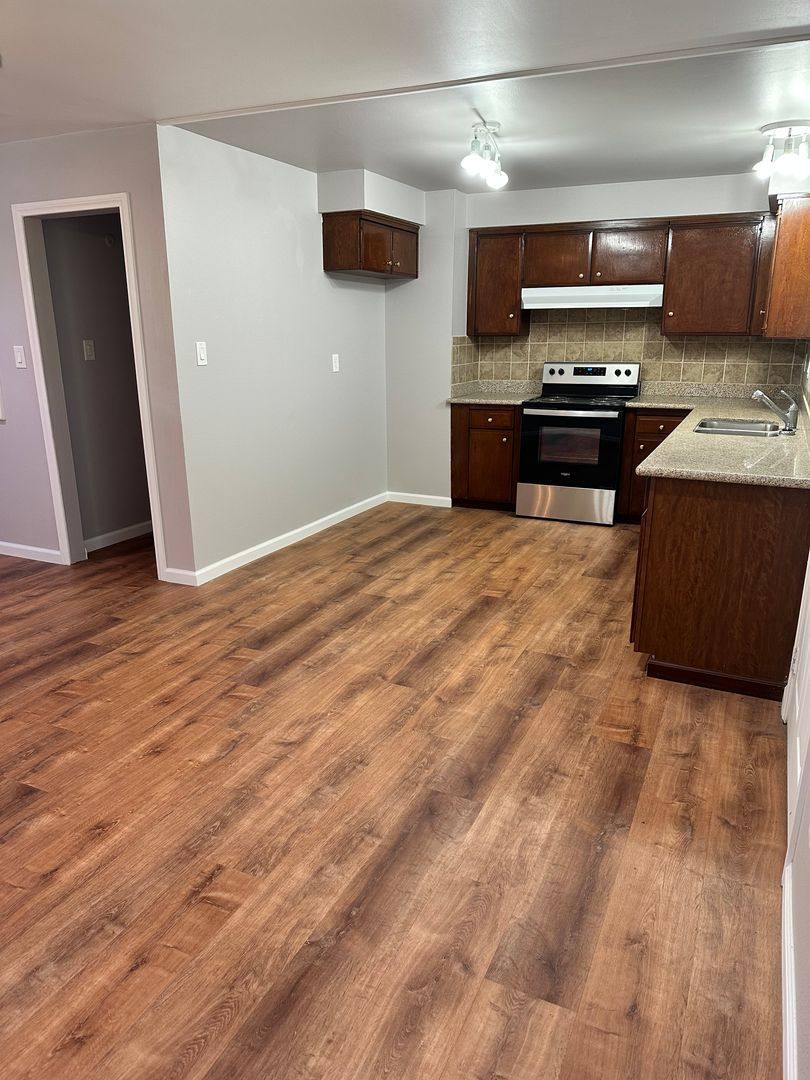 Apartment for rent at 22003 S Vermont Ave, Torrance, CA 90502