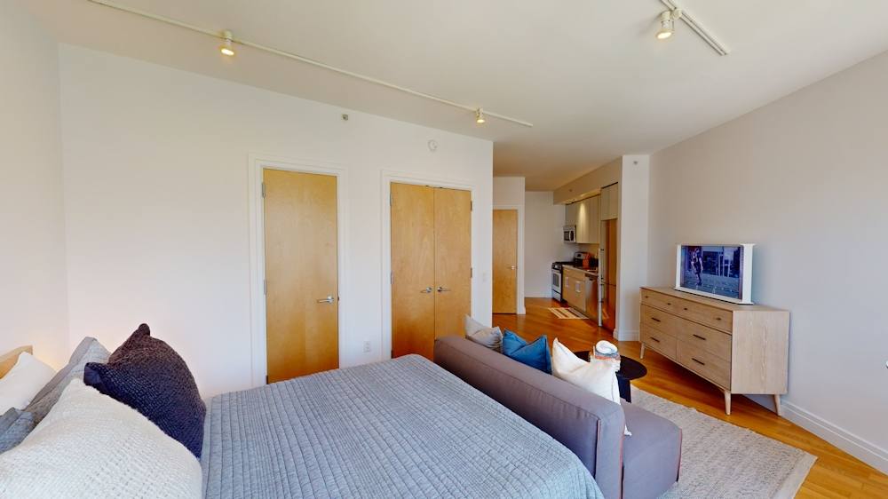 Apartment for rent at 553 W 53rd St #1700, New York, NY 10019