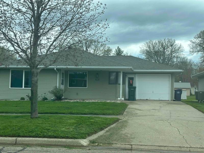 House for rent at 303 Locust St, Hospers, IA 51238