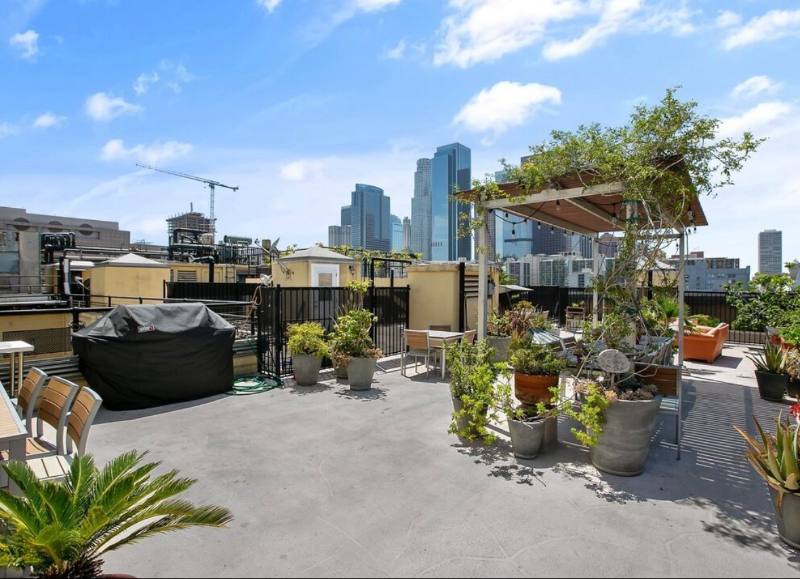 Condo for rent at 108 W 2nd St #206, Los Angeles, CA 90012