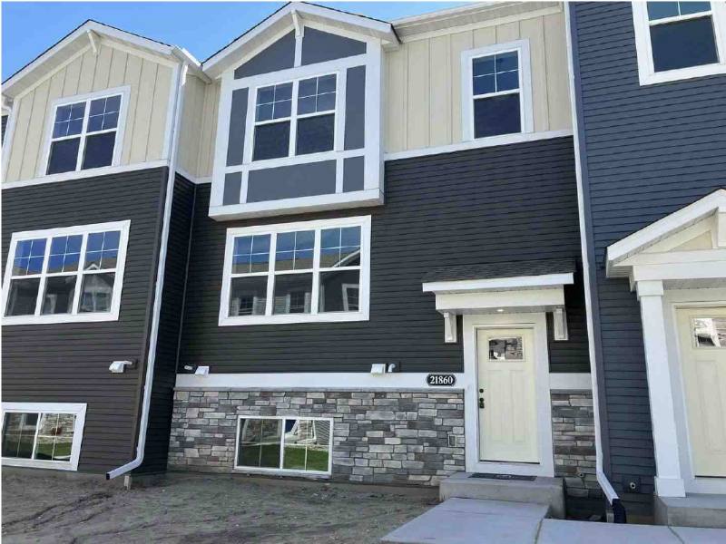 Townhouse for rent at 21860 136th Way, Rogers, MN 55374