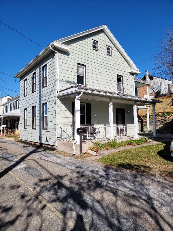 House for rent at 403 High St, Dauphin, PA 17018