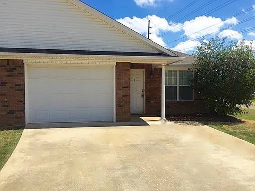 Apartment for rent at 4202 Magnolia St, Texarkana, TX 75503
