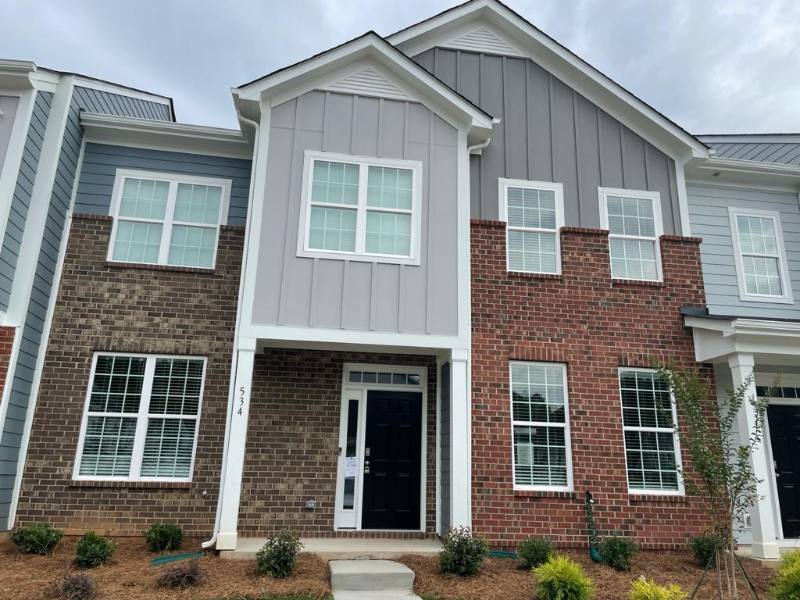 Townhouse for rent at 534 Dorman St, Belmont, NC 28012