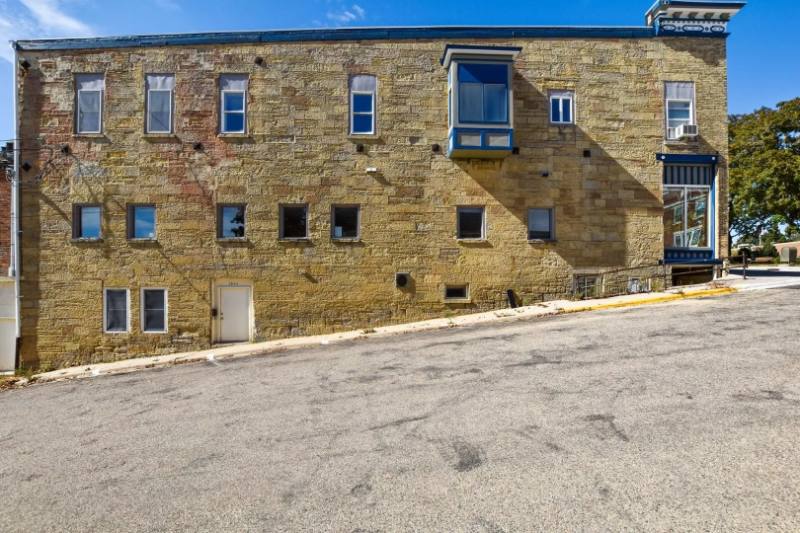 Apartment for rent at 104 High St #104B, Mineral Point, WI 53565