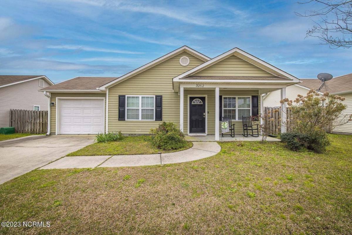 House for rent at 3262 Greenridge Way, Leland, NC 28451