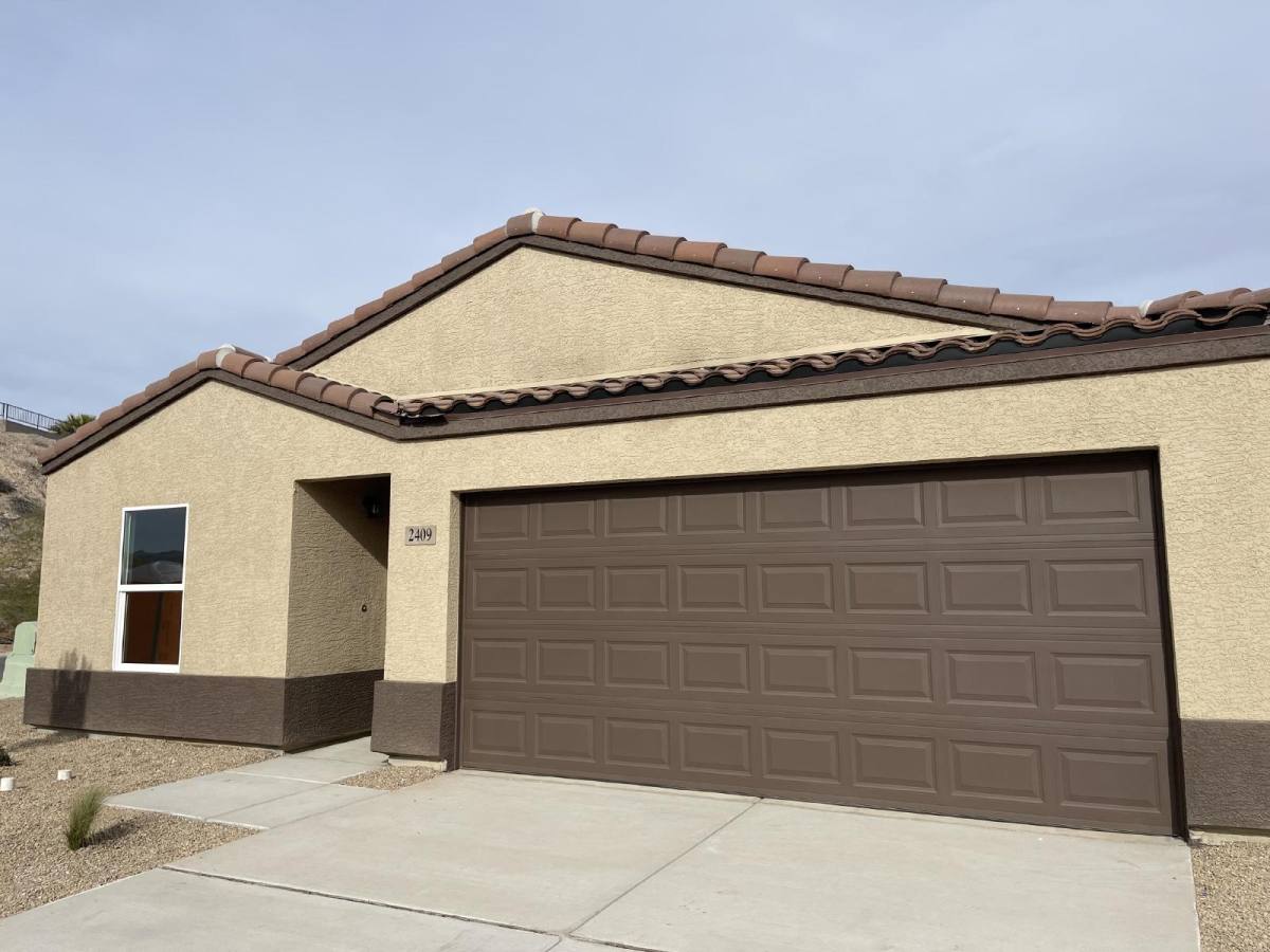 House for rent at 2409 Granite Circle, Bullhead City, AZ 86442