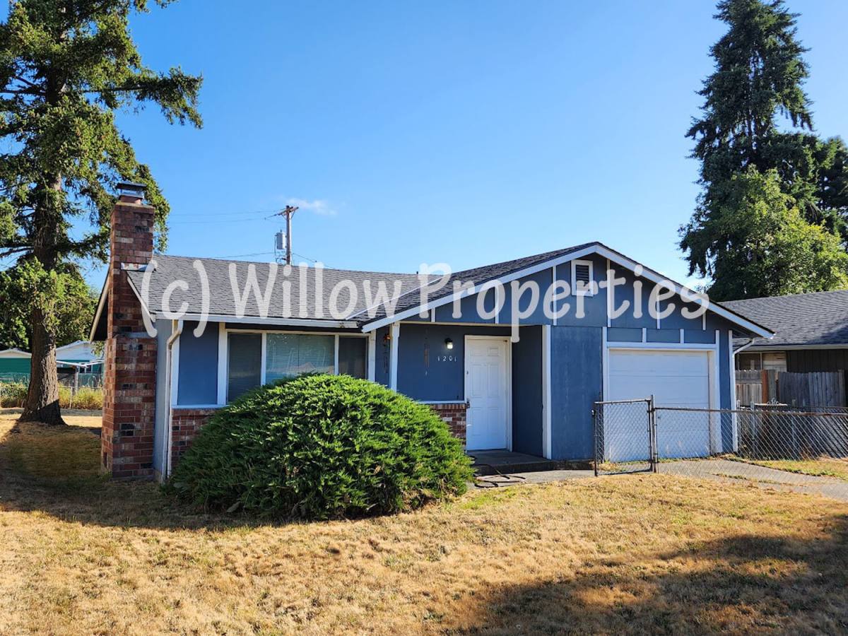 House for rent at 1201 E 52nd St, Tacoma, WA 98404