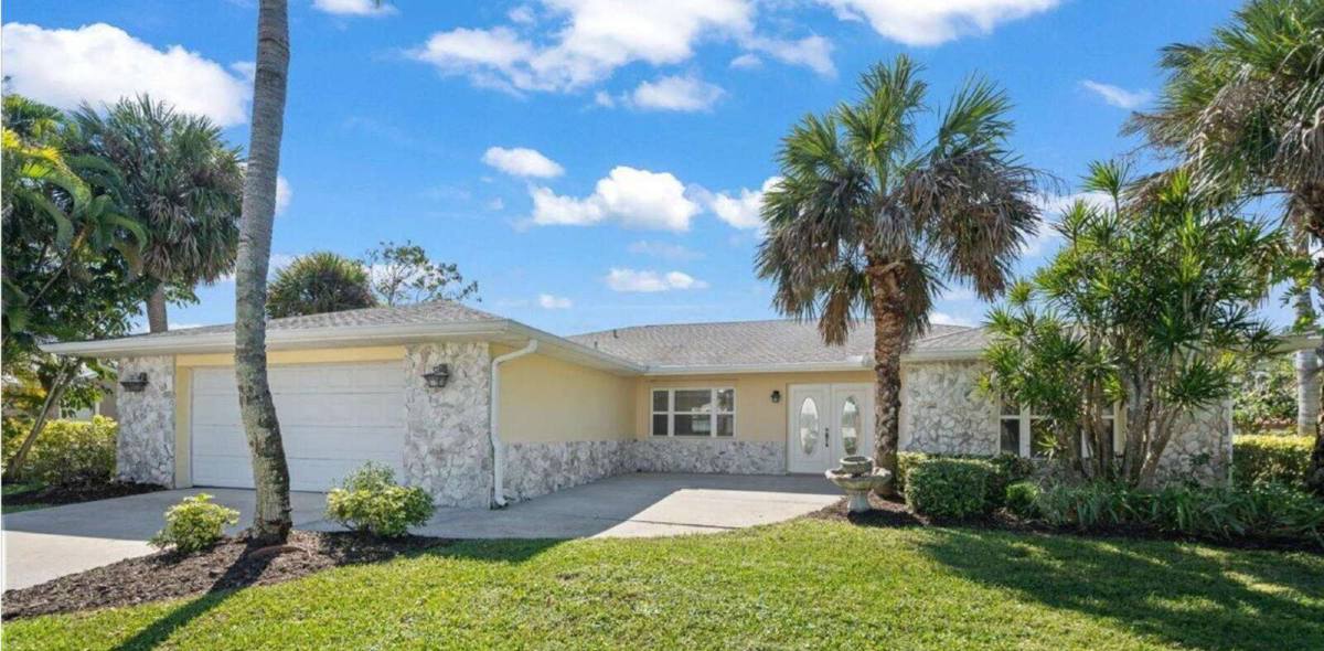 House for rent at 335 Arrowhead Lane, Melbourne Beach, FL 32951