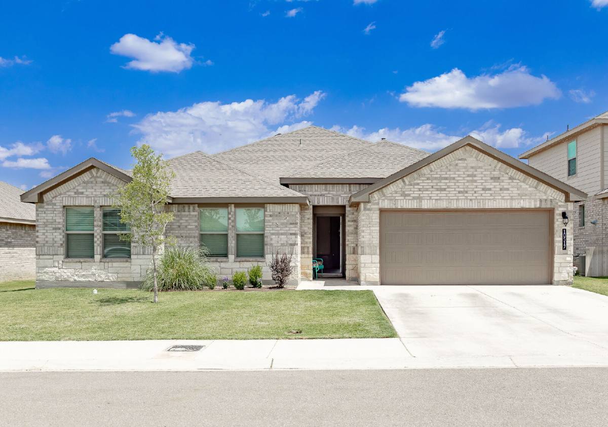 House for rent at 10517 Albany Ave, Lubbock, TX 79424