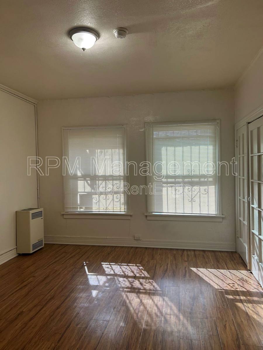 Apartment for rent at 309 S Westlake Ave #109, Los Angeles, CA 90057