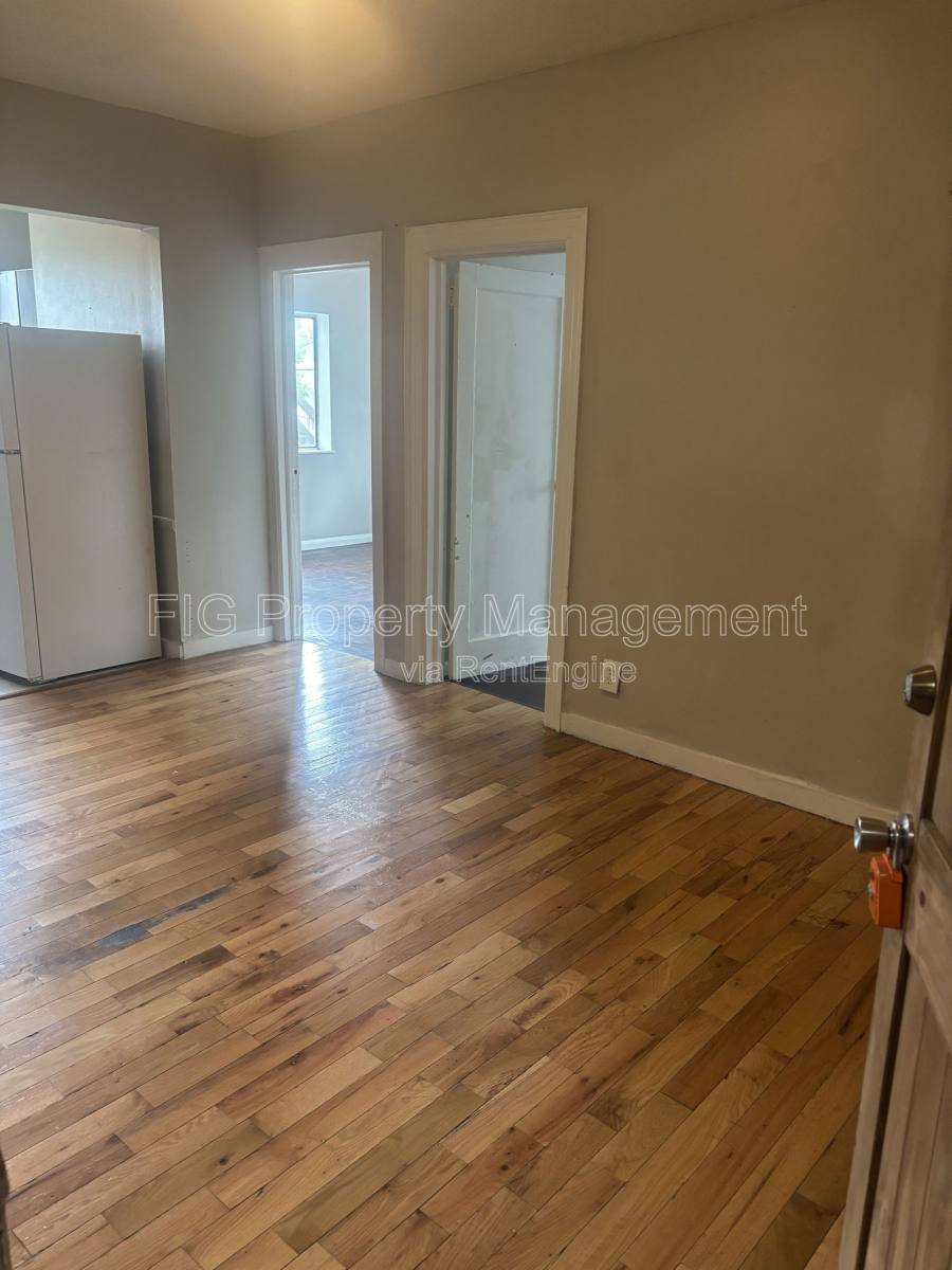 Apartment for rent at 431 W G St #8, Elizabethton, TN 37643