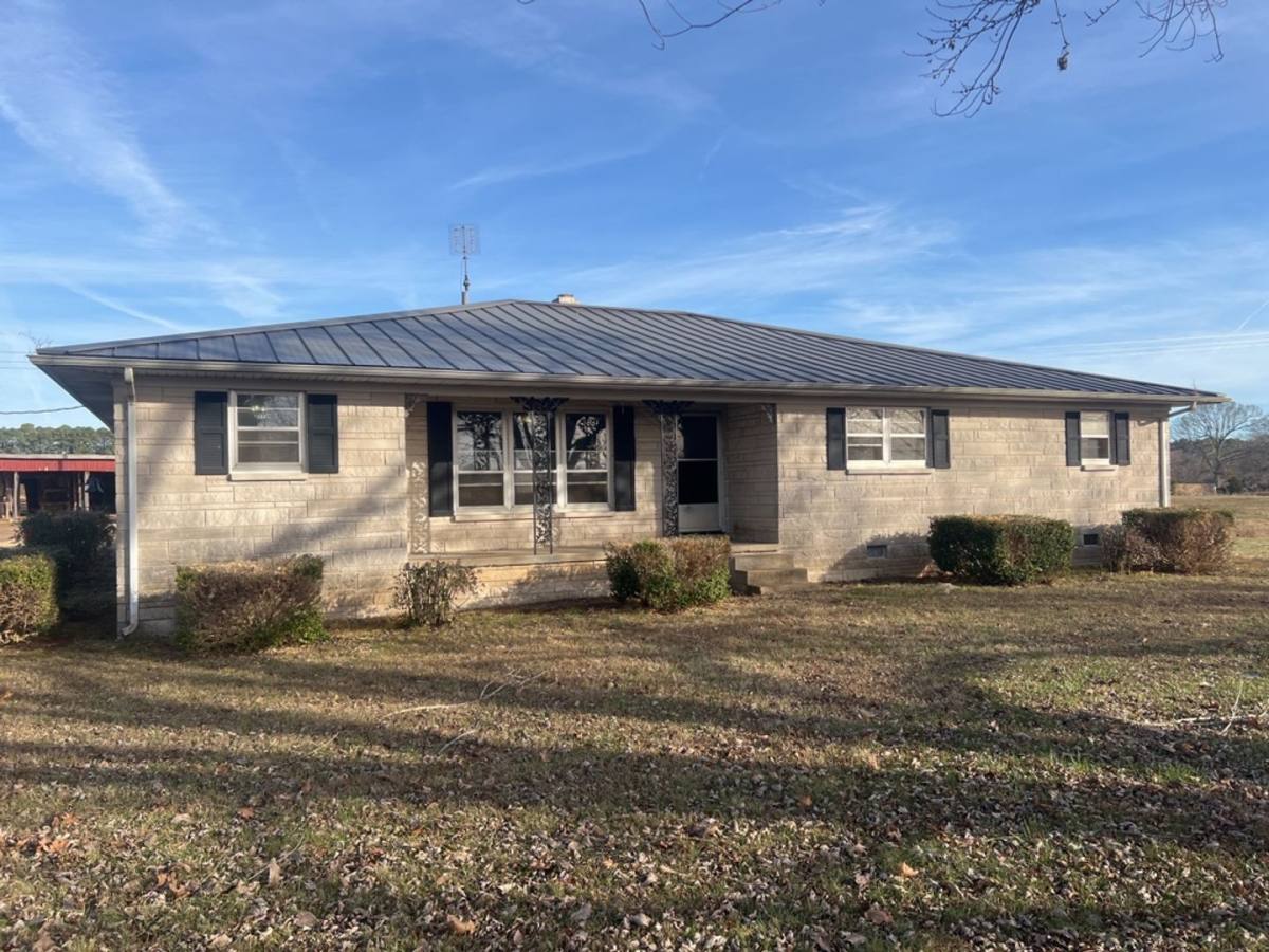 Apartment for rent at 680 County Rd #84, Rogersville, AL 35652