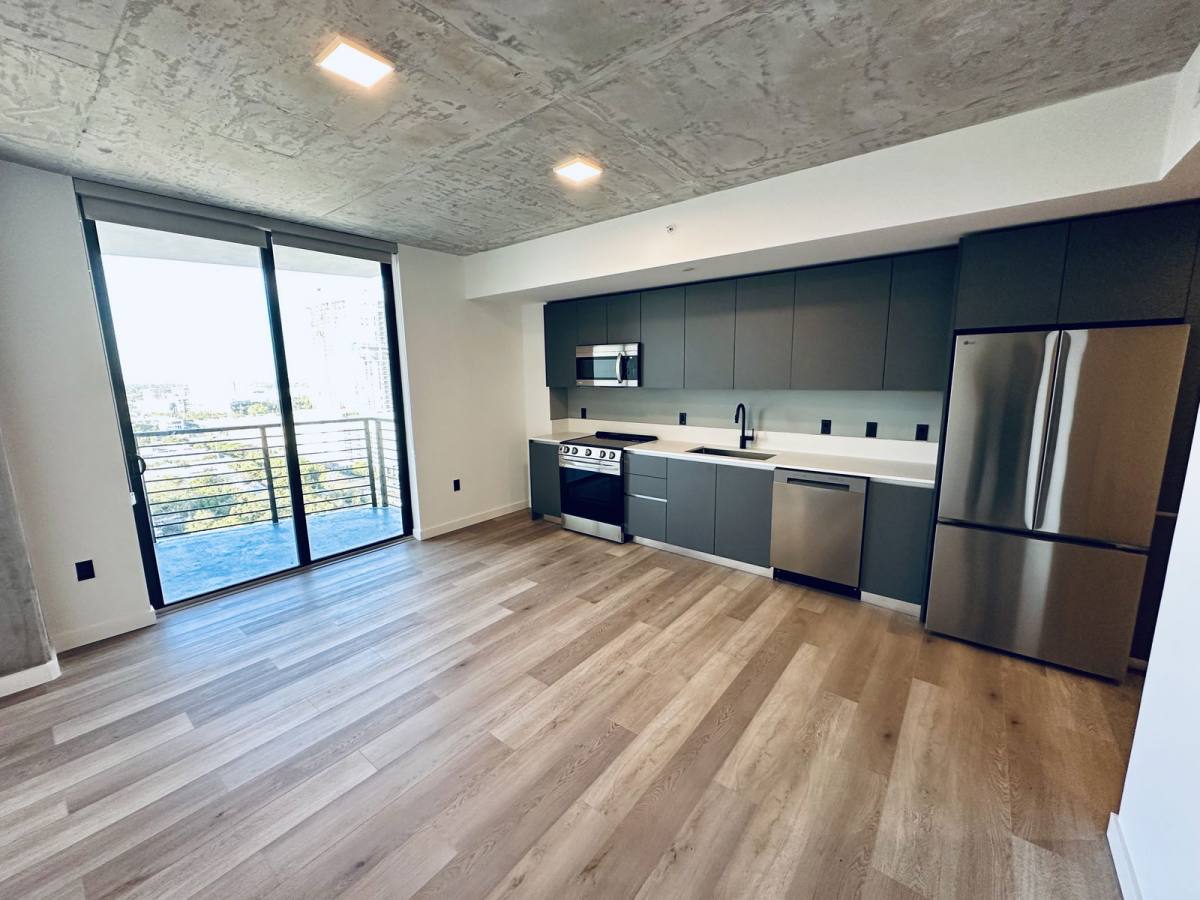 Apartment for rent at 307 SW 5th St, Fort Lauderdale, FL 33315