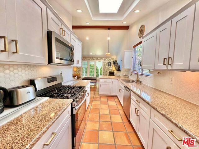 House for rent at 708 Westmount Dr, West Hollywood, CA 90069